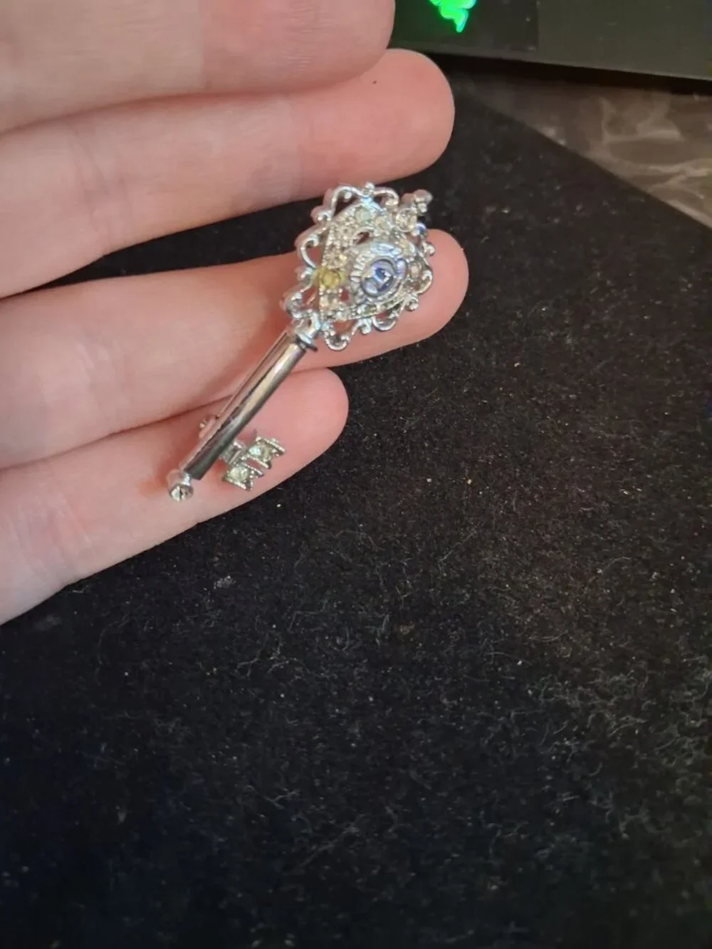 N/A unique silver